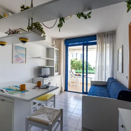 Apartment Great With Stunning Terrace In Bibione